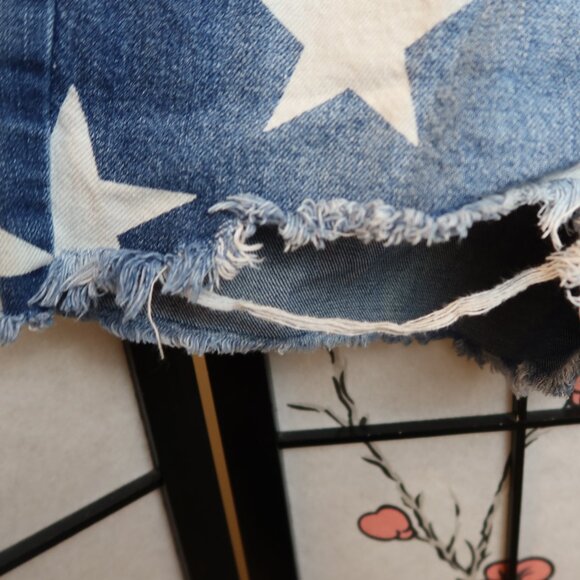YMI Blue Starrt Star Stars Jean Shorts Size 3/26 Dream Authentic Denim - Picture 2 of 8